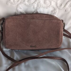 The SAK Cora Smartphone Leather Crossbody /Tobacco Rose NWOT